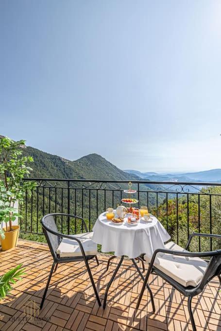 Havre De Paix Et Vue Exceptionnelle Proche Monaco Villa Peille Luaran gambar