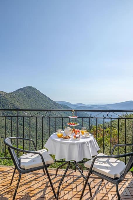 Havre De Paix Et Vue Exceptionnelle Proche Monaco Villa Peille Luaran gambar